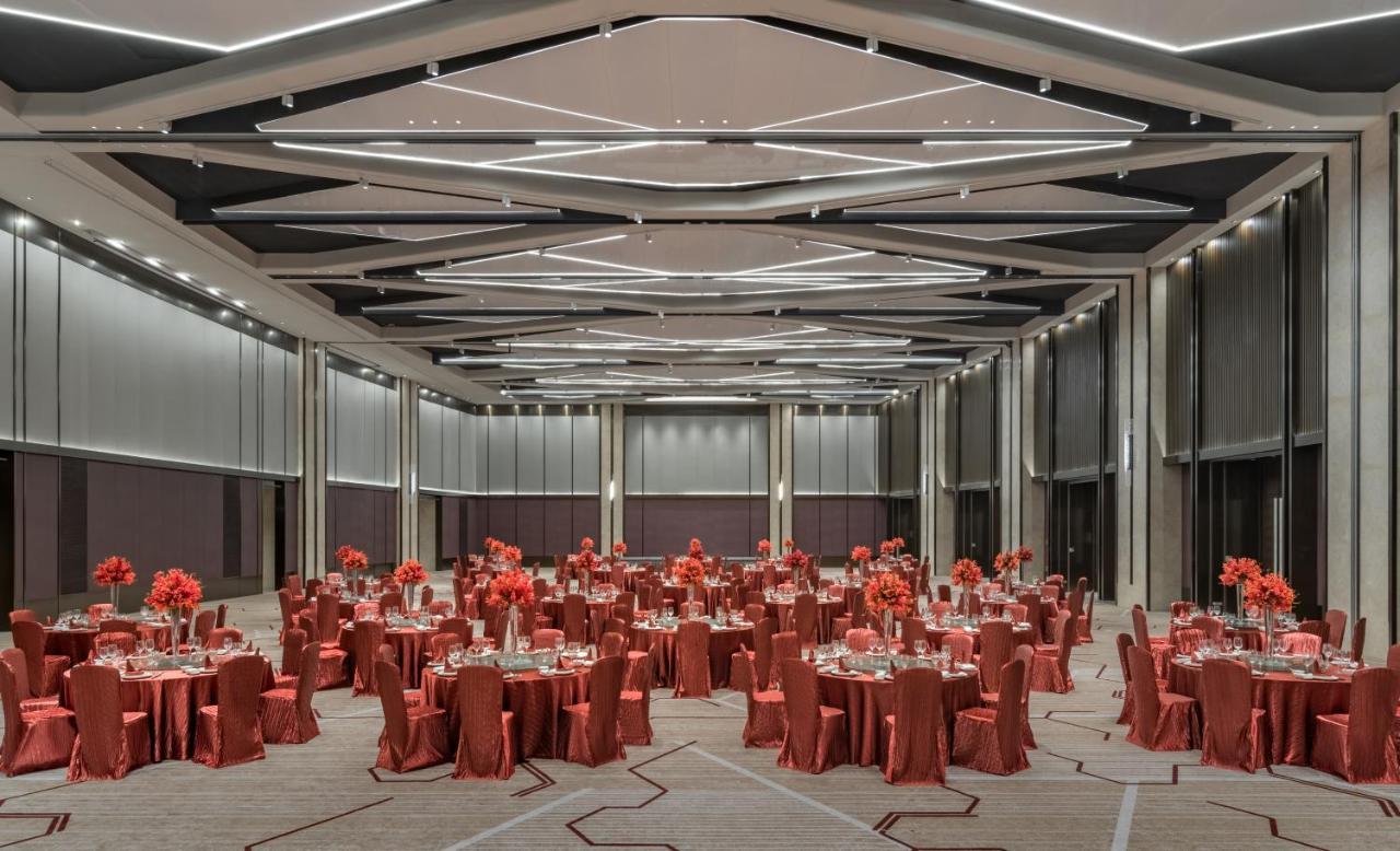 Crowne Plaza Jimei Seaview By Ihg-free Mini Bar
